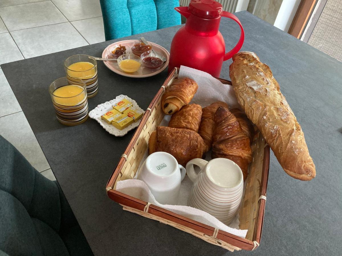 Les Berouds Hotel Salaise-sur-Sanne Eksteriør billede